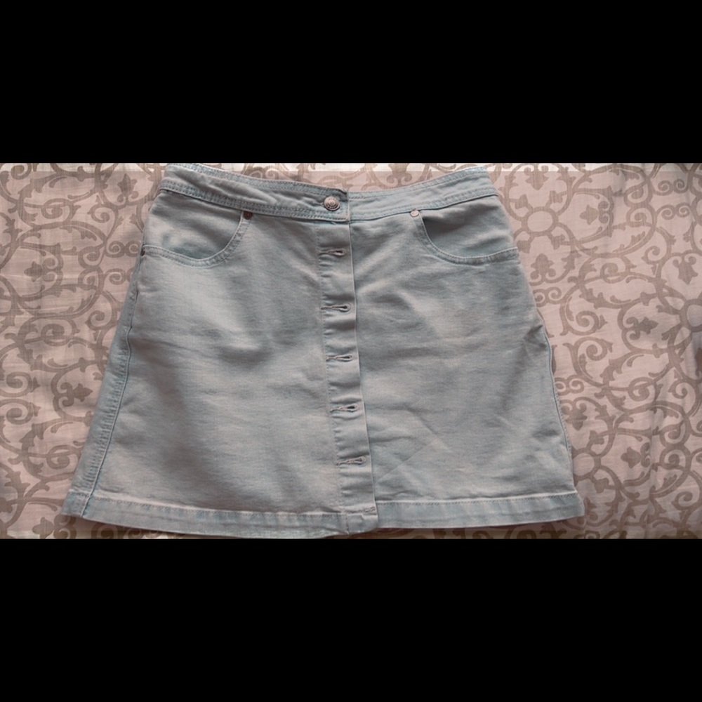 Light blue skirt🤌🏼✨